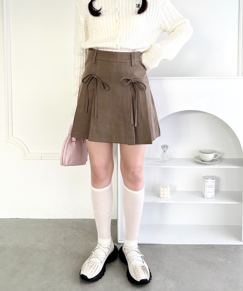 Loueme(ルエム)の「リボンプリーツミニスカパン(スカート・レディース・グレー/ベージュ/ブラック・M/S)」の22枚目の写真