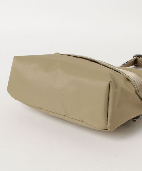 NIKE（ナイキ）の「NIKE WMNS NSW FUTURA CROSSBODY CW9304-276