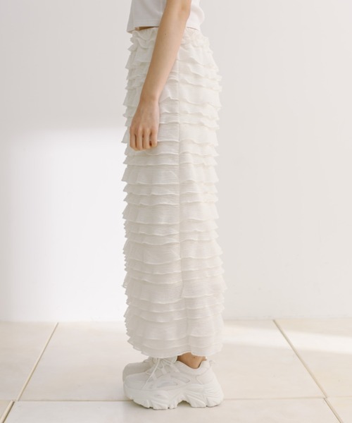 OLIVE des OLIVE(オリーブデオリーブ)の「【WEB限定カラー有】カットフリルロングスカート 1041010100(スカート・レディース・オフホワイト/ブラック/ホワイト・FREE)」の6枚目の写真