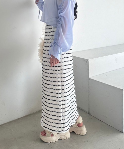 OLIVE des OLIVE(オリーブデオリーブ)の「【WEB限定カラー有】カットフリルロングスカート 1041010100(スカート・レディース・オフホワイト/ブラック/ホワイト・FREE)」の20枚目の写真