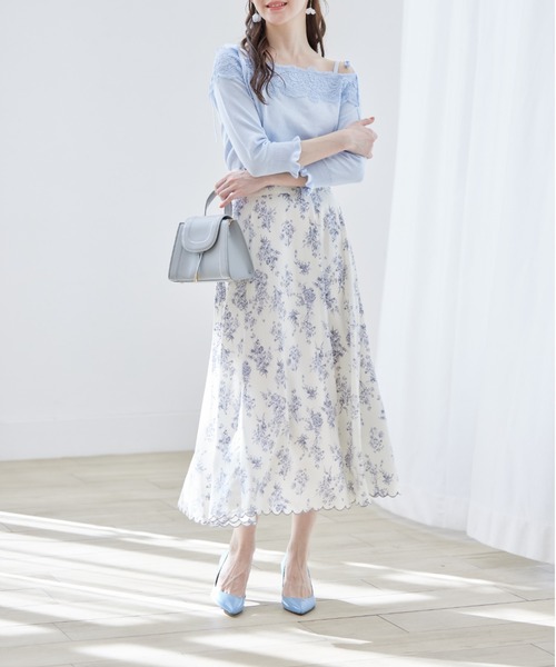 tocco closet(トッコ クローゼット)の「肩りぼん付きレース装飾オフショルニットプルオーバー(ニット/セーター・レディース・オフホワイト/ネイビー/サックスブルー・M)」の15枚目の写真