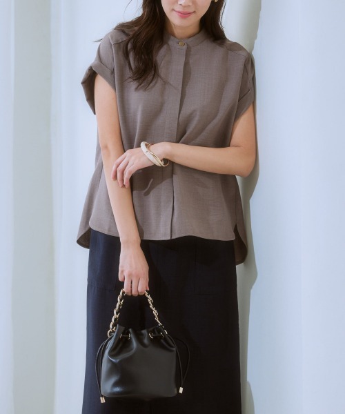 7days Life Styling（セブンデイズライフスタイリング）の「麻調合繊バンドカラー半袖ブラウス（しわになりにくい・接触冷感・ＵＶカット・洗える）（シャツ/ブラウス・レディース・モカ/ネイビー/ライトベージュ/グリーン・S/M/L/LL）」の10枚目の写真