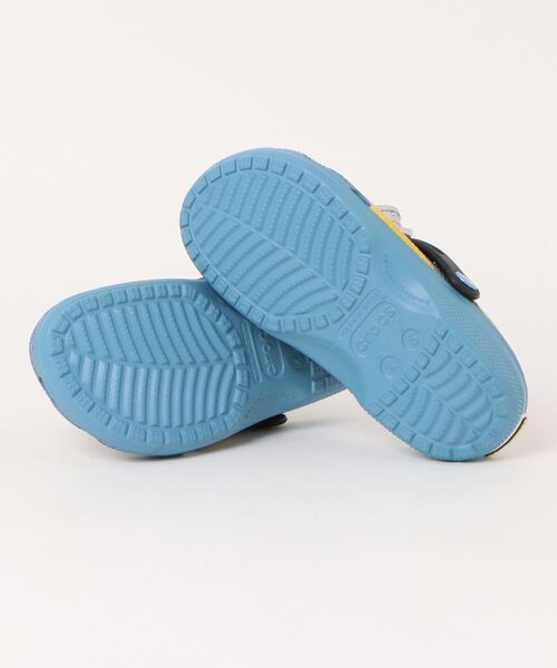 crocs(クロックス)の「クロックス ディスピカブル ミー クラシック クロッグ / crocs Despicable Me Classic Clog(サンダル・レディース・ブラック・23cm/22cm/29cm/28cm/27cm/26cm/25cm/24cm)」の3枚目の写真