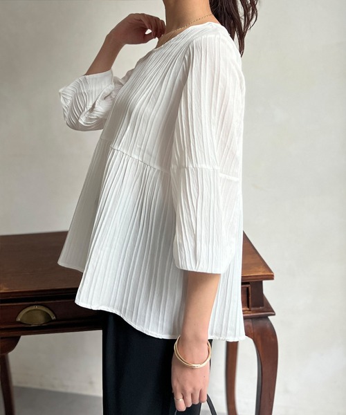 Chez toi(シェトワ)の「ふくれジャガードペプラムブラウス(シャツ/ブラウス・レディース・オフホワイト/ブラック・FREE)」の17枚目の写真