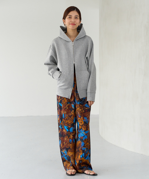 IENA（イエナ）の「ダンボールニットジップアップフーディ（パーカー・レディース・ライトグレー/ホワイト・FREE）」の10枚目の写真