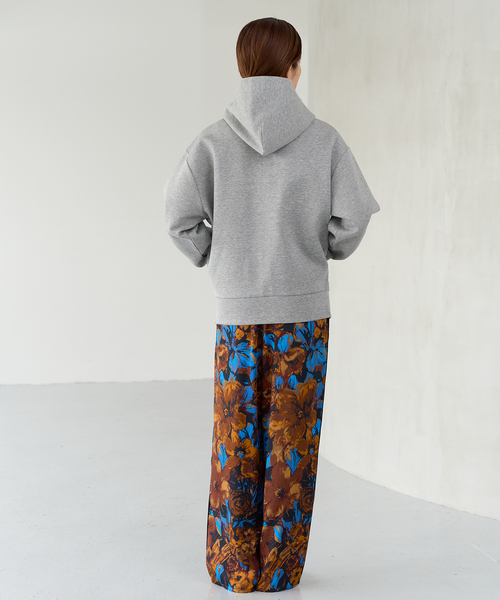 IENA（イエナ）の「ダンボールニットジップアップフーディ（パーカー・レディース・ライトグレー/ホワイト・FREE）」の13枚目の写真