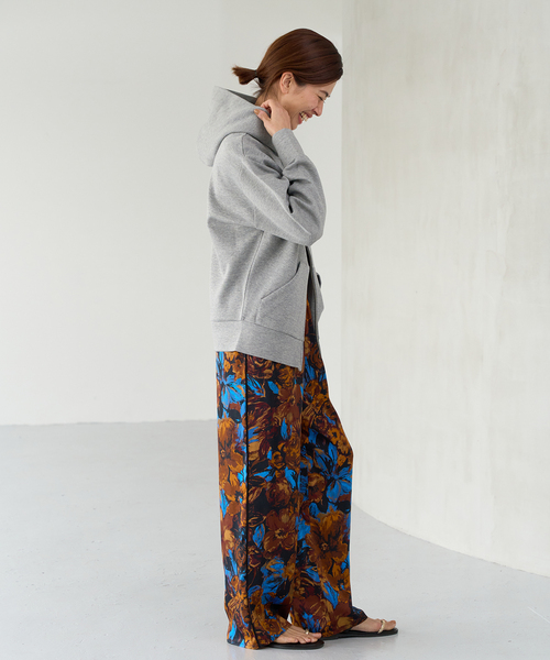 IENA（イエナ）の「ダンボールニットジップアップフーディ（パーカー・レディース・ライトグレー/ホワイト・FREE）」の14枚目の写真