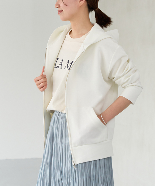 IENA（イエナ）の「ダンボールニットジップアップフーディ（パーカー・レディース・ライトグレー/ホワイト・FREE）」の15枚目の写真