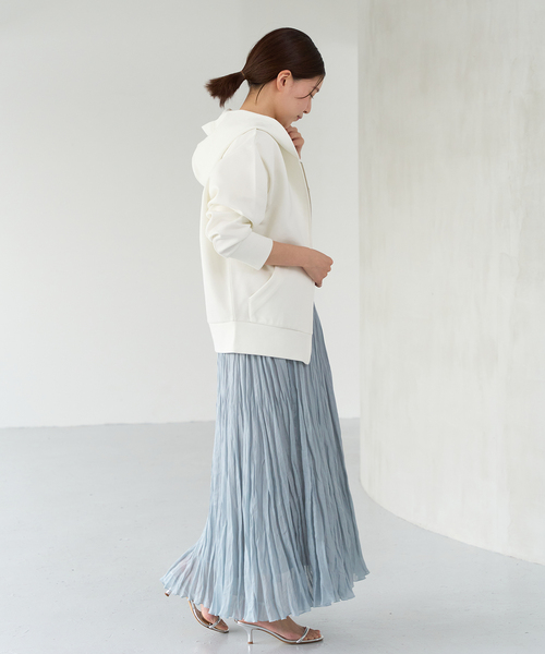 IENA（イエナ）の「ダンボールニットジップアップフーディ（パーカー・レディース・ライトグレー/ホワイト・FREE）」の21枚目の写真