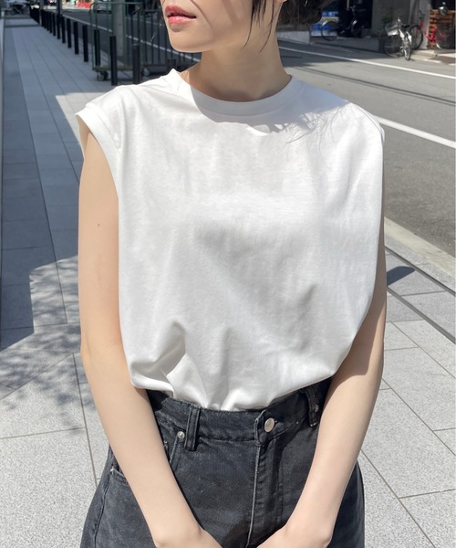 Meli rich（メリーリッチ）の「【吸水速乾・接触冷感】フレンチスリーブノースリタンク（タンクトップ・レディース・オフホワイト/ブラック/ライトグレー・FREE）」の2枚目の写真