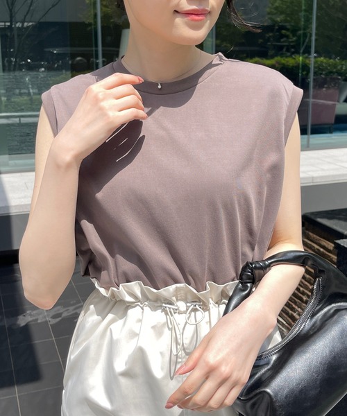 Meli rich（メリーリッチ）の「【吸水速乾・接触冷感】フレンチスリーブノースリタンク（タンクトップ・レディース・オフホワイト/ブラック/ライトグレー・FREE）」の18枚目の写真