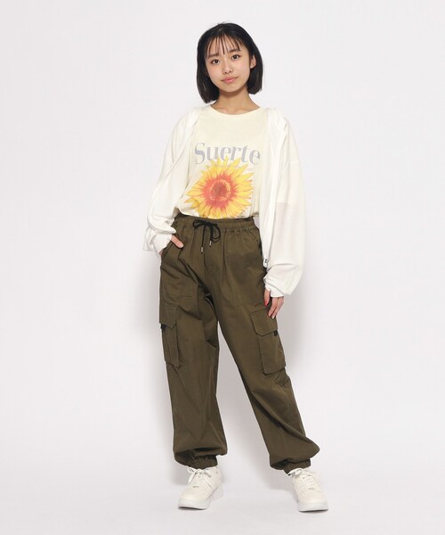 PINK-latte（ピンクラテ）の「◆【UV・接触冷感・130cmあり】シアーカノコパーカー（パーカー・キッズ・ブラック/オフホワイト/ライトパープル・13/14/15 /16）」の6枚目の写真