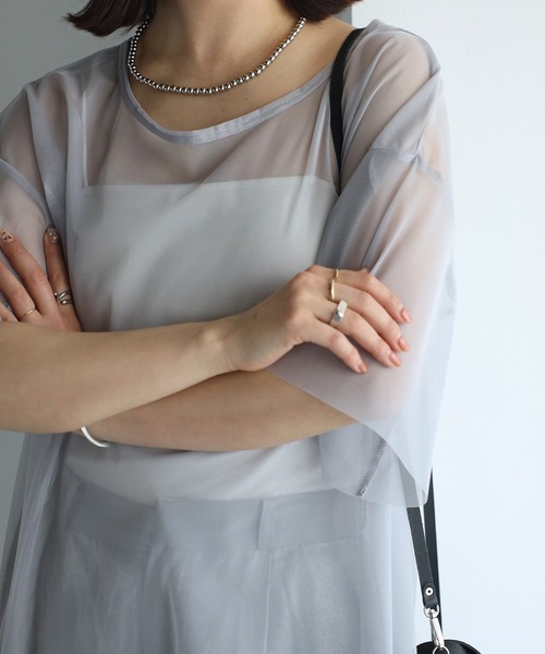 r.（アールドット）の「チュール　レイヤード　Tシャツ（Tシャツ/カットソー・レディース・アイボリー/ブラック/チャコールグレー/グレー・FREE）」の6枚目の写真