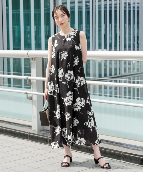 miu miu フラワープリント ノースリーブ miu miu フラワープリント ノースリーブ