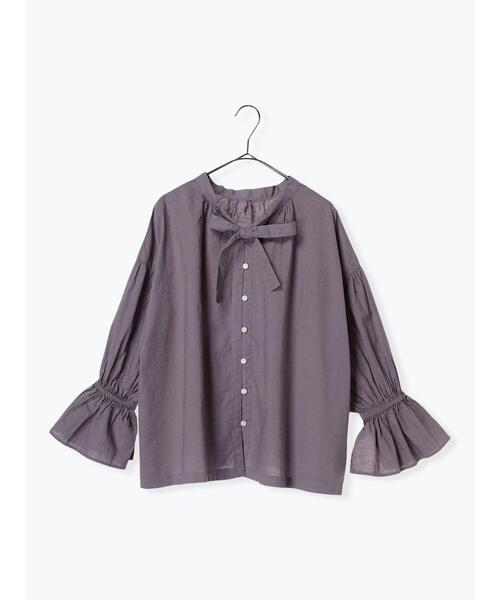 TSUHARU by Samansa Mos2（ツハルバイサマンサモスモス）の「綿麻ローン前後2WAY製品染めリボンブラウス（シャツ/ブラウス・レディース・イエロー/チャコールグレー/パープル・F）」の2枚目の写真