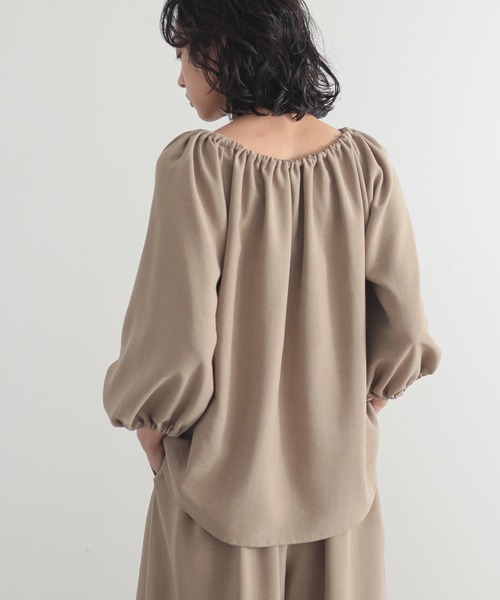 for/c(フォーシー)の「リネンライクバルーンスリーブブラウス【サスティナブル】(シャツ/ブラウス・レディース・スミクロ/ベージュ/ライトブラウン・M/L)」の21枚目の写真