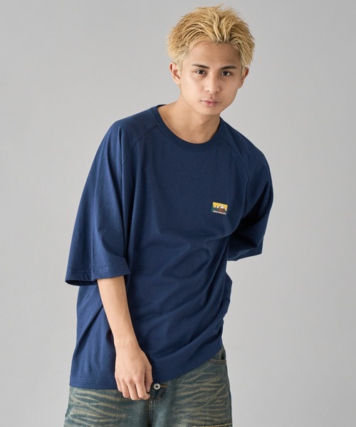 kutir(クティール)の「ピスラグランTシャツ(Tシャツ/カットソー・メンズ・レッド系/ブラック/オフホワイト/ネイビー系/ブラック系/ネイビー・LARGE/MEDIUM)」の4枚目の写真
