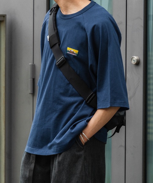 kutir(クティール)の「ピスラグランTシャツ(Tシャツ/カットソー・メンズ・レッド系/ブラック/オフホワイト/ネイビー系/ブラック系/ネイビー・LARGE/MEDIUM)」の13枚目の写真