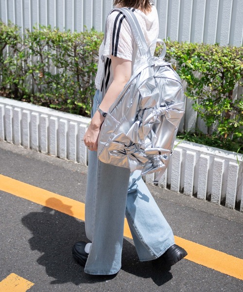 WEGO（ウィゴー）の「WEGO/BIGリボンデイパック（バックパック/リュック・レディース・シルバー/ブラック・FREE）」の9枚目の写真