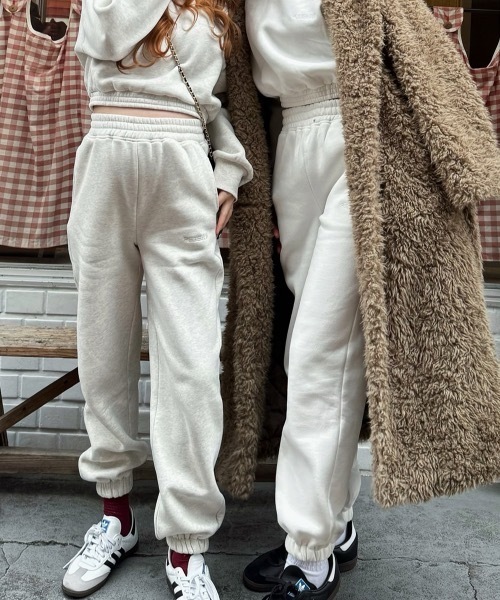 BEGELM（ビジルム）の「Long Sweat Pants（スウェットパンツ・レディース・ネイビー/ホワイト・FREE）」の5枚目の写真