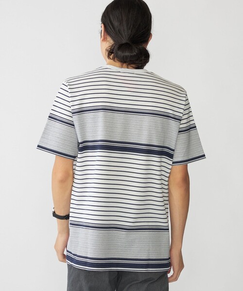 SHIPS(シップス)の「SHIPS: タック ボーダー Tシャツ(Tシャツ/カットソー・メンズ・ホワイト/ネイビー/オフホワイト/ブラウン・SMALL/X-LARGE/LARGE/MEDIUM)」の14枚目の写真