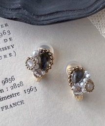 tone | 【mallelabrocante/マルラブロカント】2種の天然石とヴィンテージパールの痛みにくいオーバルプチフラワーイヤリング(イヤリング)