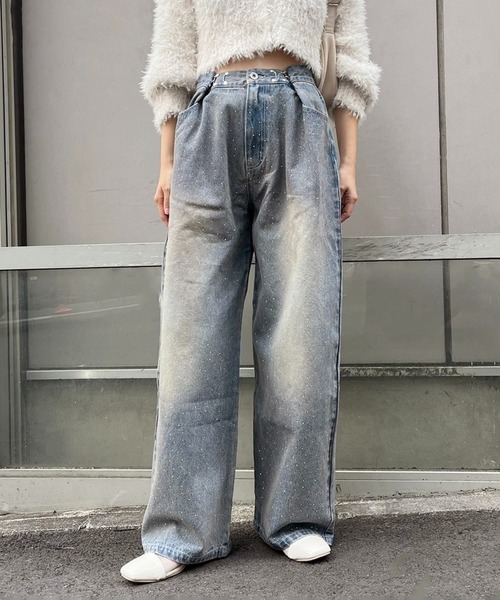 one after another NICE CLAUP（ワンアフターアナザーナイスクラップ）の「【ウェストのサイズ調整ができる】アソートワイドデニムパンツ（デニムパンツ・レディース・ブラック/ブラウン系その他/ライトブルー/ブルー・SMALL/MEDIUM）」の4枚目の写真