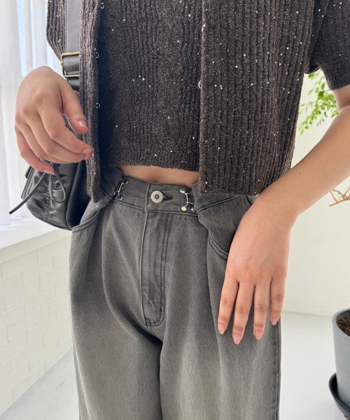 one after another NICE CLAUP（ワンアフターアナザーナイスクラップ）の「【ウェストのサイズ調整ができる】アソートワイドデニムパンツ（デニムパンツ・レディース・ブラック/ブラウン系その他/ライトブルー/ブルー・SMALL/MEDIUM）」の11枚目の写真