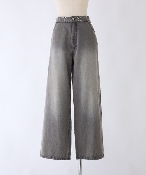 one after another NICE CLAUP（ワンアフターアナザーナイスクラップ）の「【ウェストのサイズ調整ができる】アソートワイドデニムパンツ（デニムパンツ・レディース・ブラック/ブラウン系その他/ライトブルー/ブルー・SMALL/MEDIUM）」の16枚目の写真