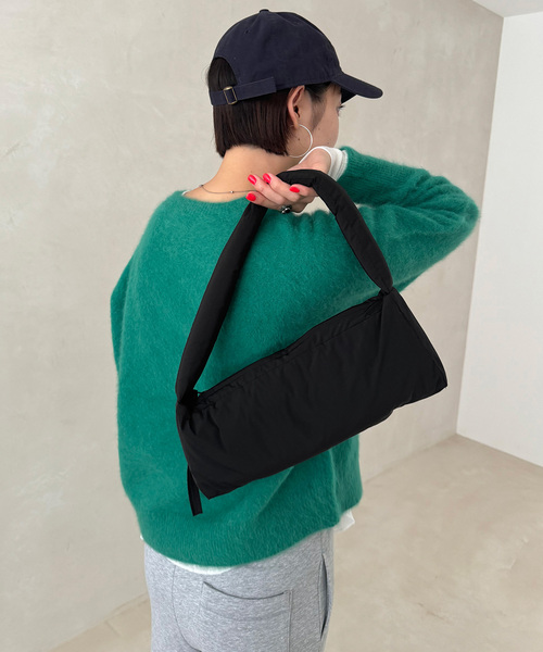 SLOBE IENA（スローブイエナ）の「kokyo/コキョウ puff bag RO001-00143（ハンドバッグ・レディース・ブラック/スカイブルー・FREE）」の13枚目の写真