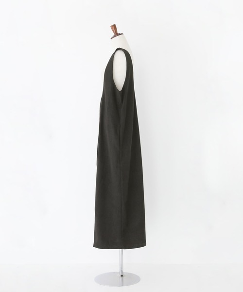 n'OrLABEL（ノアールレーベル）の「『Uネックタックジャンスカ』（ジャンパースカート・レディース・グレイッシュブルー/ブラック/アイボリー・2/1）」の9枚目の写真