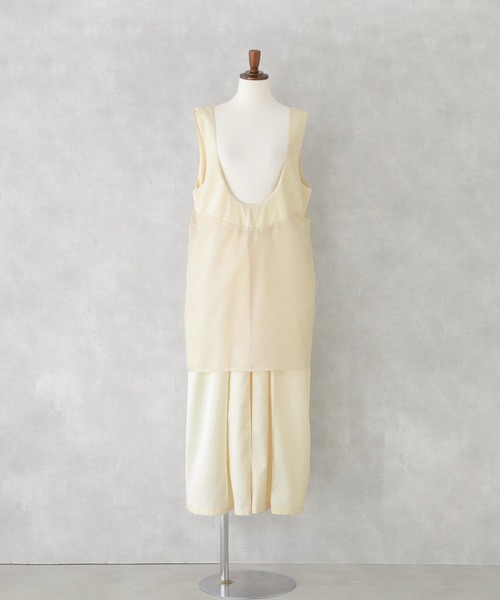 n'OrLABEL（ノアールレーベル）の「『Uネックタックジャンスカ』（ジャンパースカート・レディース・グレイッシュブルー/ブラック/アイボリー・2/1）」の5枚目の写真