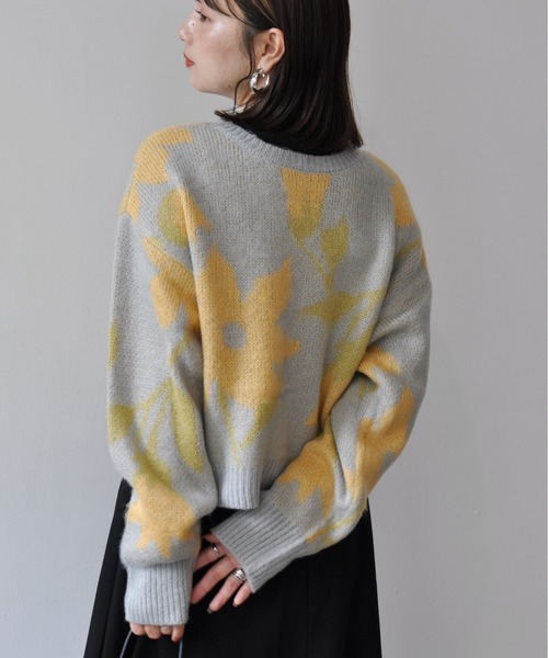 【未使用品】VALENTINO カーディガン フラワー ベージュ 定価29万 M セール】ボアフラワージャガードVネックビックシルエット