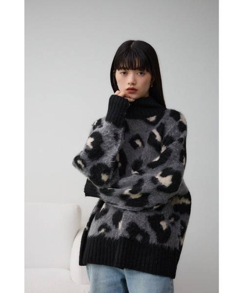 AZUL by moussy(アズールバイマウジー)の「レオパートジャガードニットトップス(ニット/セーター・レディース・ベージュ系その他/グレー系その他・FREE)」の18枚目の写真