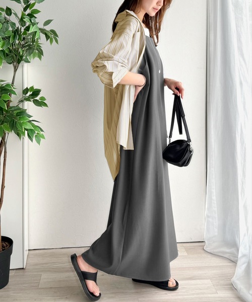classicalelf(クラシカルエルフ)の「シンプルだから、魅力引き立つ。ロングキャミワンピース(ロング丈)(ワンピース・レディース・チャコール/ブラック系その他/ブラック・MEDIUM/X-LARGE/SMALL/LARGE)」の22枚目の写真