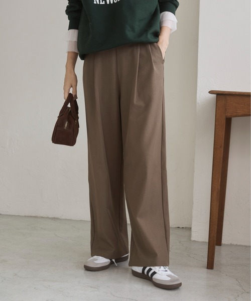 ANGIE（アンジー）の「【オケージョン対応 / セレモニー対応 / セットアップ対応】タックワイドパンツ（スラックス・レディース・ブラック/モカ/グレー/ナチュラル/ブラウン/ダークグレー・FREE）」の6枚目の写真