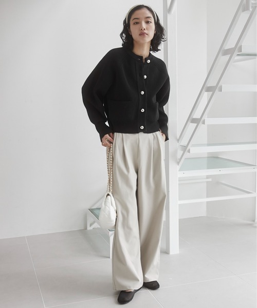 ANGIE（アンジー）の「【オケージョン対応 / セレモニー対応 / セットアップ対応】タックワイドパンツ（スラックス・レディース・ブラック/モカ/グレー/ナチュラル/ブラウン/ダークグレー・FREE）」の12枚目の写真