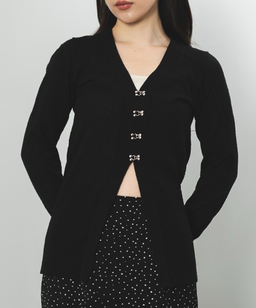 SENEE（セニー）の「front hook v neck cardigan（フロント