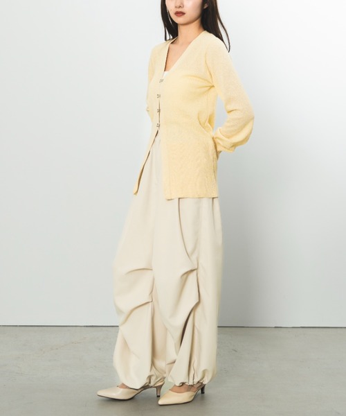 SENEE（セニー）の「front hook v neck cardigan（フロント