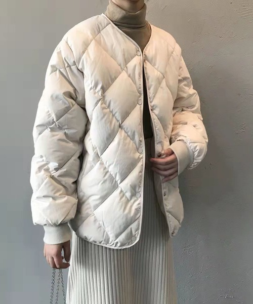 Per sist ence（パーシエンス）の「キルティングノーカラーコート（ダウンジャケット/コート・レディース・ベージュ/ブラック/ホワイト・X-LARGE/LARGE/MEDIUM/SMALL）」の8枚目の写真