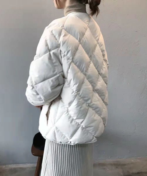 Per sist ence（パーシエンス）の「キルティングノーカラーコート（ダウンジャケット/コート・レディース・ベージュ/ブラック/ホワイト・X-LARGE/LARGE/MEDIUM/SMALL）」の9枚目の写真