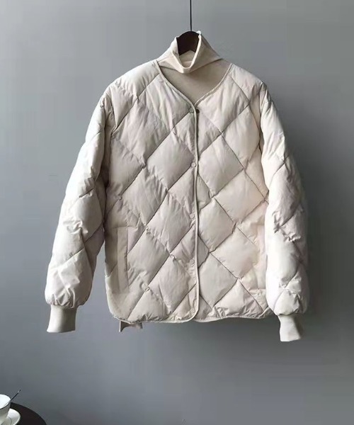 Per sist ence（パーシエンス）の「キルティングノーカラーコート（ダウンジャケット/コート・レディース・ベージュ/ブラック/ホワイト・X-LARGE/LARGE/MEDIUM/SMALL）」の11枚目の写真
