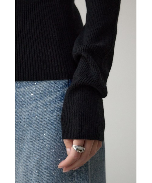 AZUL by moussy(アズールバイマウジー)の「オフショルダーニット(ニット/セーター・レディース・ブルー/グレー/アイボリー/ブラック/オレンジ・FREE)」の22枚目の写真