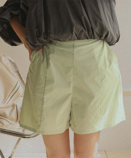 titivate(ティティベイト)の「撥水バックゴムショートパンツ/ラッシュガード(ラッシュガード・レディース・ライトグリーン/ベージュ系その他/ベージュ/ブラック・LL/L/M/S)」の4枚目の写真