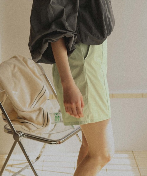 titivate(ティティベイト)の「撥水バックゴムショートパンツ/ラッシュガード(ラッシュガード・レディース・ライトグリーン/ベージュ系その他/ベージュ/ブラック・LL/L/M/S)」の13枚目の写真
