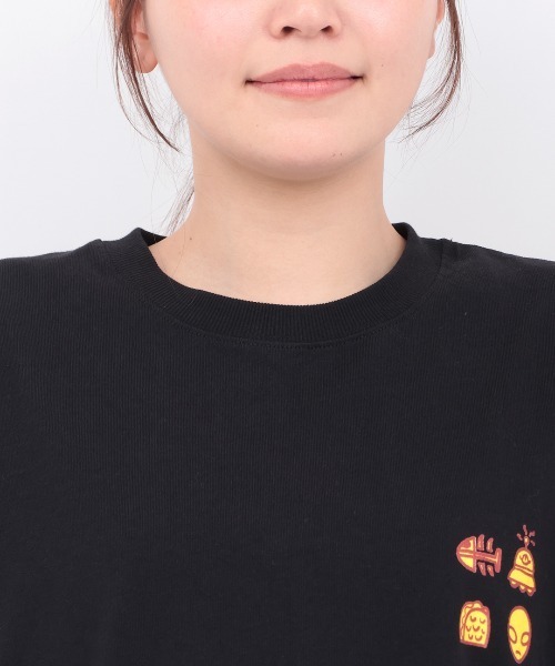 チチカカ(チチカカ)の「UFO&エルカスティージョプリントTシャツ【ユニセックス】(Tシャツ/カットソー・メンズ・ホワイト/ブラック・MEDIUM/LARGE)」の11枚目の写真