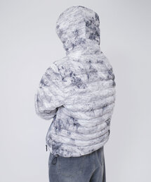 Sourcream/サワークリーム】中綿ハーフジップフードプルオーバーを使っ