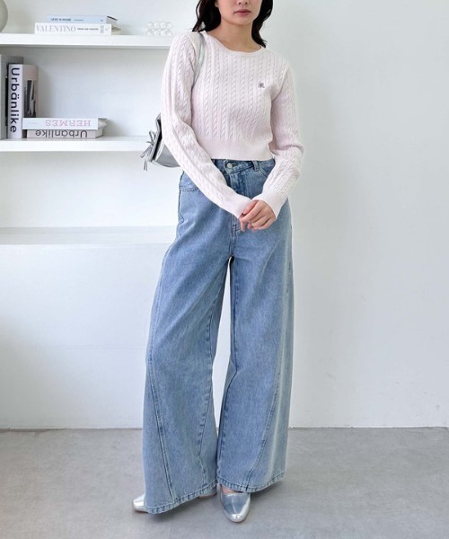 archives（アルシーヴ）の「ロゴ刺繍ケーブルニット（ニット/セーター・レディース・アイボリー/ブルー/ピンク/チャコールグレー・MEDIUM）」の9枚目の写真