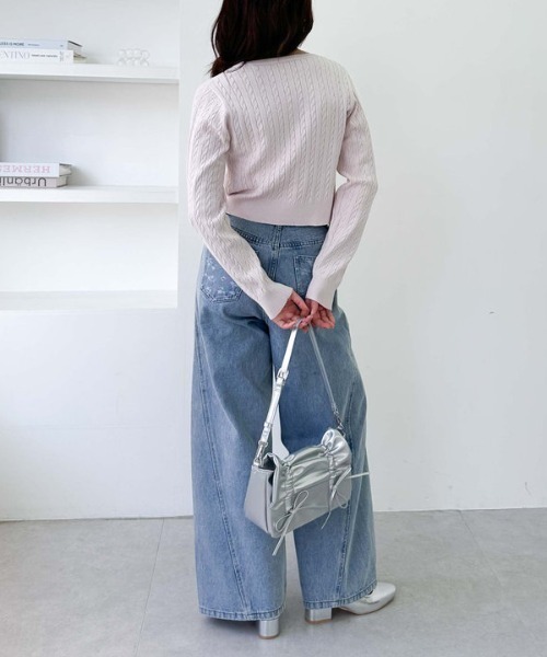 archives（アルシーヴ）の「ロゴ刺繍ケーブルニット（ニット/セーター・レディース・アイボリー/ブルー/ピンク/チャコールグレー・MEDIUM）」の12枚目の写真