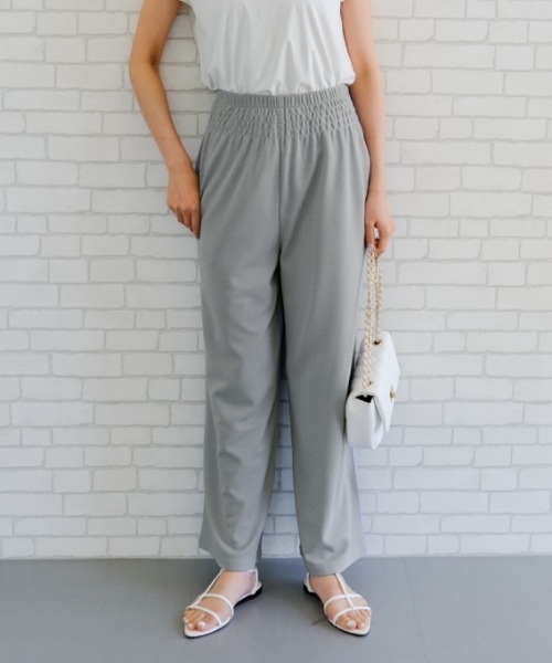 aquagarage（アクアガレージ）の「エンボス加工リラックスパンツ（その他パンツ・レディース・ブラック/カーキ/グレー/ベージュ/グリーン・S/L/LL/P/M）」の3枚目の写真